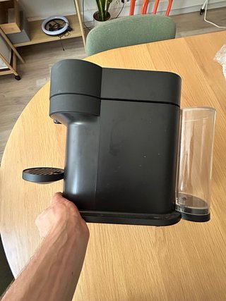 Cafetera Nespresso Vertuo Pop Negra