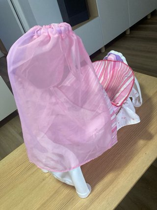 Cuna Nenuco rosa con dosel