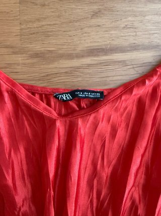 Top Zara Satén Rojo Talla S