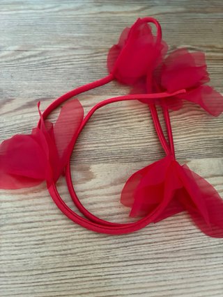 Collar para mascota pétalos rojo
