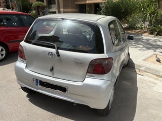 Toyota Yaris 2000