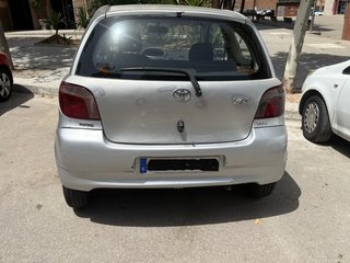 Toyota Yaris 2000