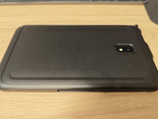 Samsung Galaxy Tab Active 3 Negro con funda moto