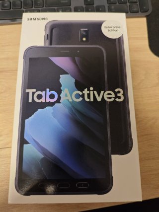 Samsung Galaxy Tab Active 3 Negro con funda moto