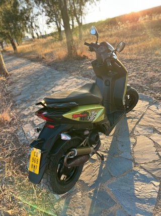 Piaggio Typhoon 49cc Verde Scooter