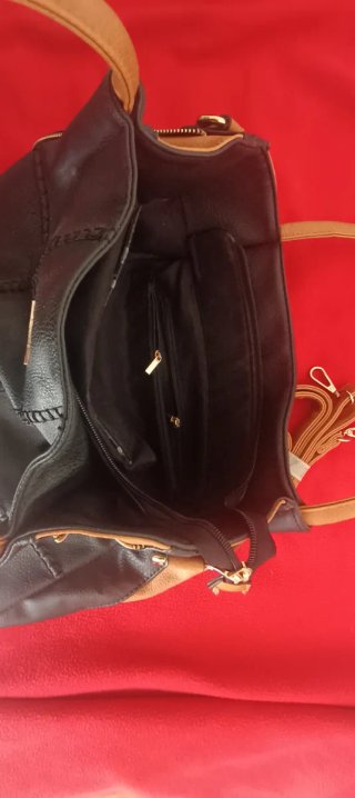 Bolso Negro y Marrón Polipiel