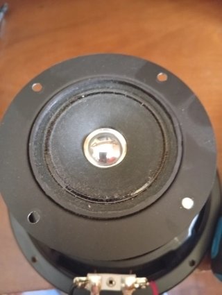 Altavoces Fonestar FPW-100 y altavoz pequeño