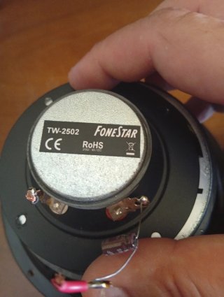 Altavoces Fonestar FPW-100 y altavoz pequeño