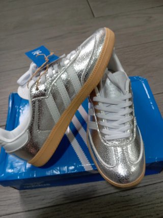 Zapatillas Adidas Samba Plata y Blancas Nuevas