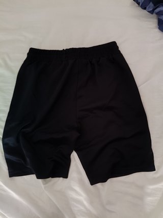 Pantalones cortos negros con cremallera