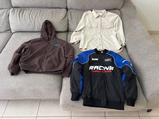 Confezione di 3 giacche taglia S e Xs