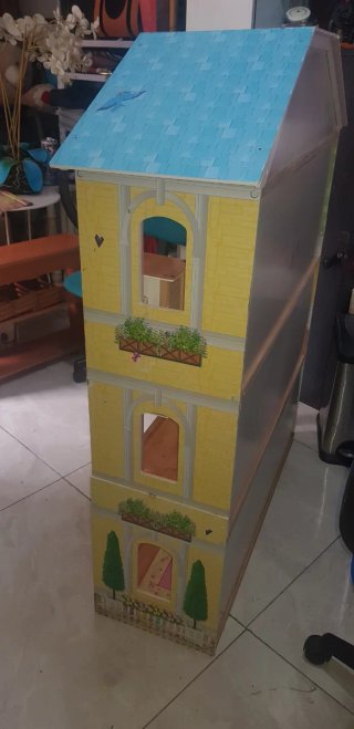 Casa de muñecas gigante de madera