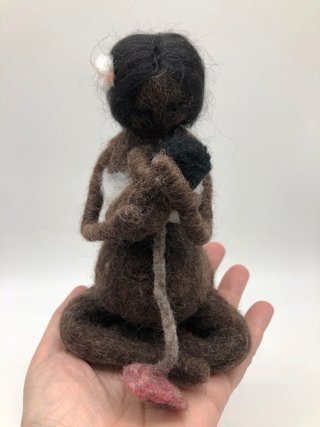 Muñeca artística embarazada con balón