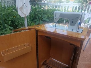 Máquina de coser Singer 810-Z2