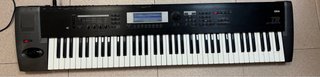 Korg Triton TR en muy buenas condiciones es de 76