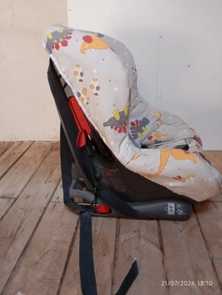 Silla de bebé con funda de estampado con dibujo