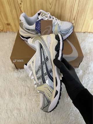 Asics Gel Kayano 14 Gris y Blanco