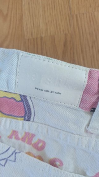 Pantalones estampados coloridos Bershka