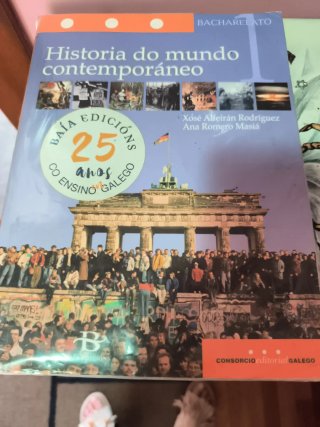 Historia do mundo contemporáneo, primeiro curso...