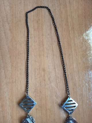 Collar multicapa con cuentas