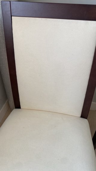 Juego de 4 sillas de comedor beige y madera