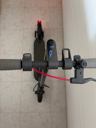 Patinete Eléctrico Xiaomi + Cargador