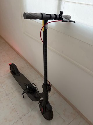 Patinete Eléctrico Xiaomi + Cargador
