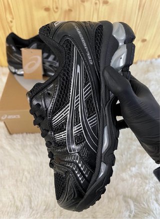 Asics Gel Kayano 14 Negro/Plata