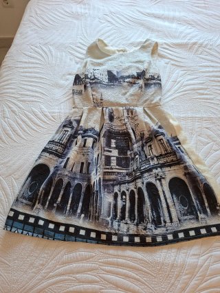 Vestido retro blanco roto y azul