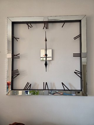 Reloj de pared cuadrado con espejo