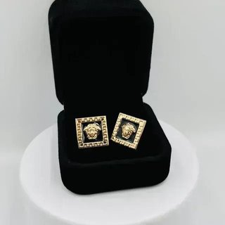 Pendientes Onix y Medusa Oro