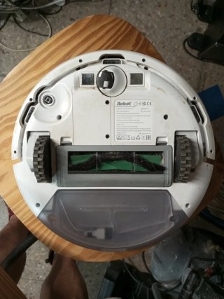 Robot Aspirador Roomba Essential