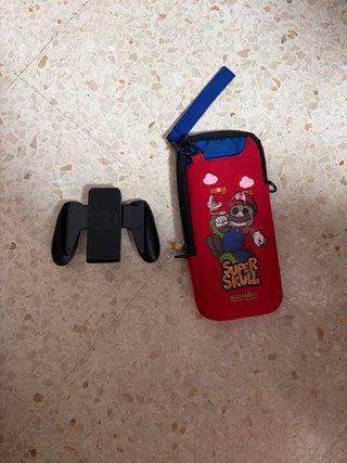 Grip y funda Nintendo Switch Mario