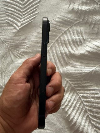 iPhone 13 Nero e Verde per ricambi