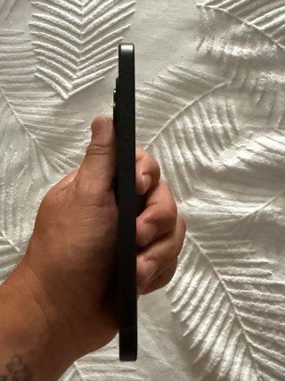 iPhone 13 Nero e Verde per ricambi