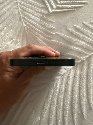 iPhone 13 Nero e Verde per ricambi