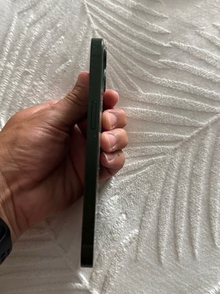 iPhone 13 Nero e Verde per ricambi