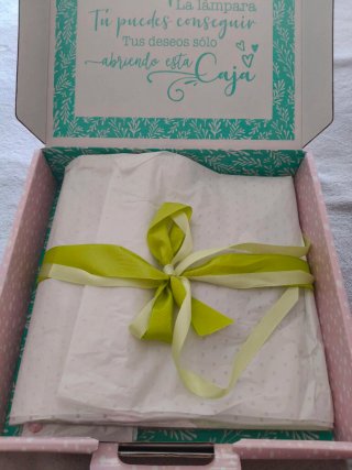 Caja de manualidades Bellas y Creativas