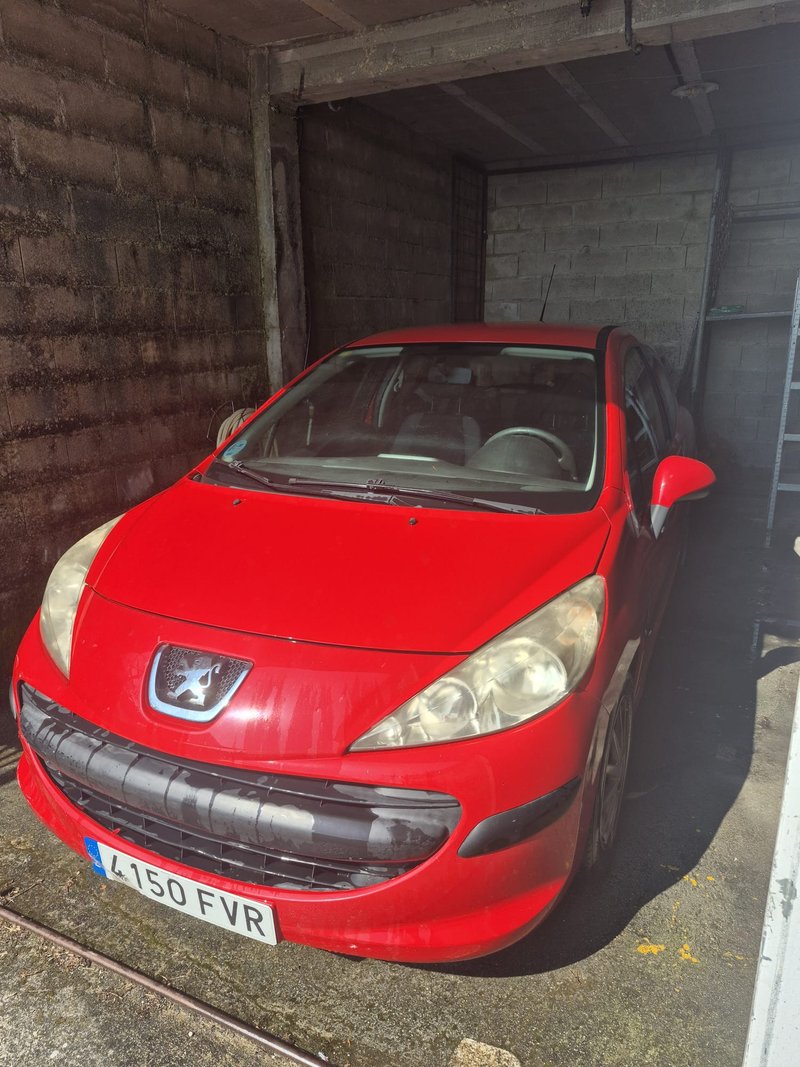 Peugeot 207 1.4 95cv gasolina - foto 1