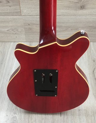 Harley Benton BM-75 + PU tipo Burns Trisonic