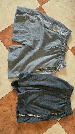 ¡DOS!Pantalones cortos grises con cremallera
