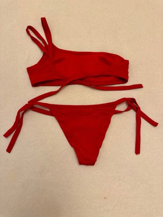 Bikini asimétrico Calzedonia rojo