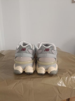 New Balance 9060 Beige/Gris