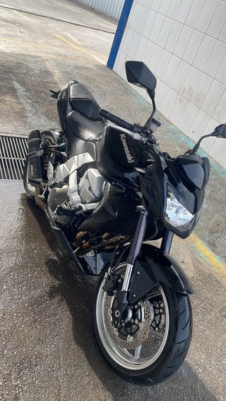 Kawasaki Z750 Negra