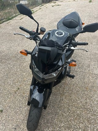 Kawasaki Z750 Negra