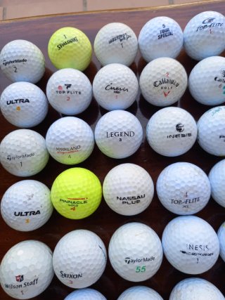 80 Bolas de Golf Variadas.