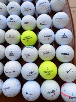 80 Bolas de Golf Variadas.