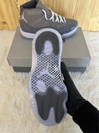 Jordan 11 Retro Cool Gris