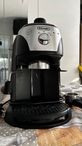 Cafetera DeLonghi EC221.B Negra