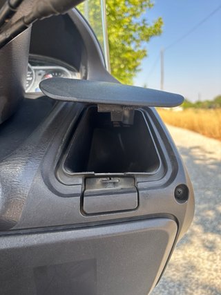 Suzuki Burgman 200 gris